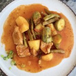 Szynka wieprzowa duszona z warzywami