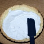 kruche ciasto wypełnione masą z sera mascarpone