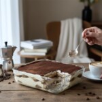 tiramisu w szklanym naczyniu