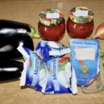 zapiekanka z bakłażanów mozzarelli i pomidorów