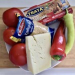 Zapiekanka z tuńczykiem i papryką na makaronie