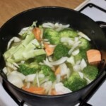 Zupa brokułowa z fenkułem batatem i kurczakiem