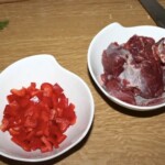 mięso wołowe w misce