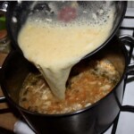 Flaczki z kurczaka z imbirem i majerankiem w misce