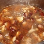 Gulasz z kurczaka z frankfurterkami