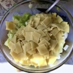 Łazanki z kiełbasą i białą słodką kapustą