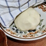 ciasto na pierogi w misce