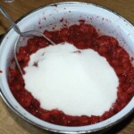 Roster truskawkowy przygotowanie w garnku