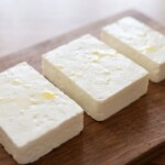 ser typu feta