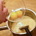 Brytyjskie tosty z serem cheddar welsh rarebit