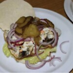 Burger ze śledziem bałtyckim