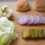 burger ze śledziem bałtyckim składniki