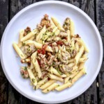 Makaron z kurkami polędwiczką i warzywami