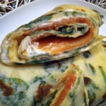 Naleśniki z łososiem wędzonym i szpinakiem