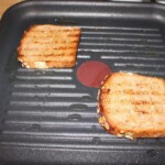 grzanki na patelni grillowej