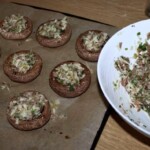 Pieczarki faszerowane szynką szwarcwaldzką i serem