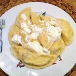 Pierogi z serem i rodzynkami