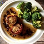 Polędwiczka w sosie z czerwonego pieprzu