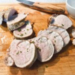 polędwiczka wieprzowa pokrojona w plastry