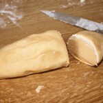 ciasto na szarlotkę w przygotowaniu