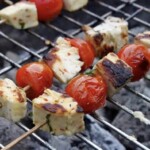 Szaszłyki z halloumi z pomidorkami i miętą