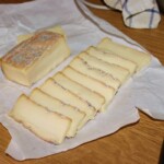 ser taleggio pokrojony w plastry