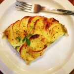 Zapiekanka kapuściana z ziemniakami i serem