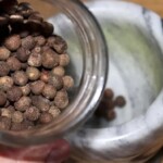 kulki ziela angielskiego w słoiczku