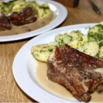 Żeberka wieprzowe duszone z czosnkiem i chilli