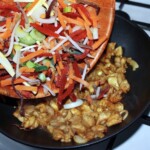 bami goreng w trakcie przygotowania