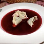 Barszcz czerwony na Wigilię z uszkami