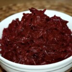 Buraki czerwone zasmażane ze śmietaną