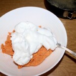 Ciasto marchewkowe z migdałami i goździkami