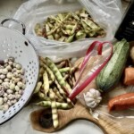 Fasolowa zupa na wędzonej słoninie składniki