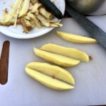 ziemniaki pokrojone na frytki