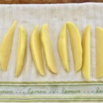 ziemniaki pokrojone na frytki