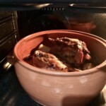 Golonka pieczona z ziemniakami i groszkiem