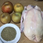 Kaczka pieczona po poznańsku z jabłkami