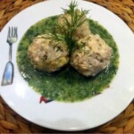 Klopsy drobiowe z ryżem w sosie koperkowym