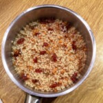 w garnku przygotowywany jest bulgur