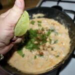 Łosoś w mleku kokosowym z fasolką po tajsku