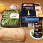 Makaron z groszkiem cukrowym i kozim serem składniki