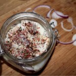 Pikantne śledzie w oleju rydzowym z pieprzem