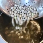 Prosta zupa fasolowa na żeberku wędzonym