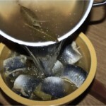 Rolmopsy śledzie w kwaśnej zalewie octowej