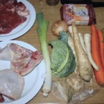 Rosół wołowy z kurczakiem i kaczymi szyjami