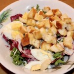 Włoska sałatka z bresaolą wołową i grzankami