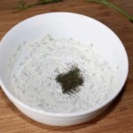 dip koperkowy w misce