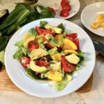 Sałatka z polędwiczką wieprzową papryką i awokado