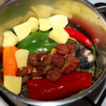 Soczewica po kastylijsku z warzywami i kiełbasą